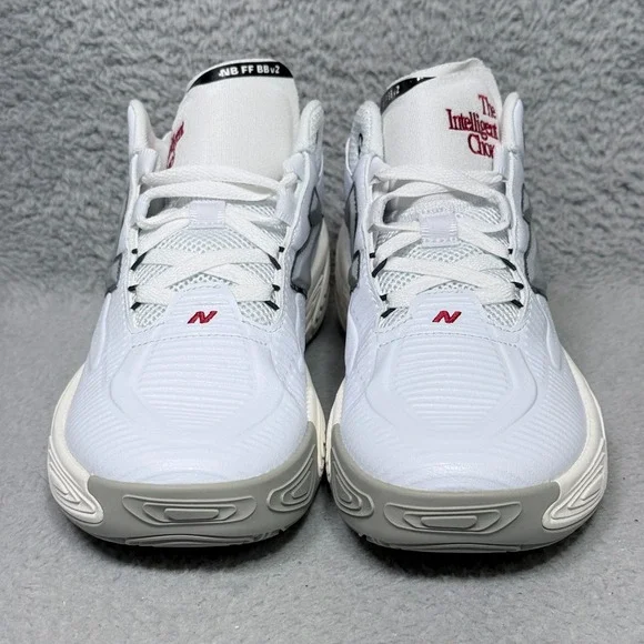 New Balance Fresh Foam BB V2 Mens Size 9.5 Basketball Shoes White Silver